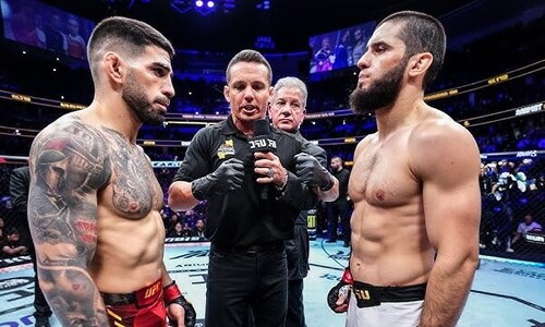 В UFC сделали заявление о бое Махачев — Топурия