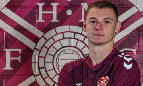 Британский клуб оригинально представил нападающего сборной Казахстана