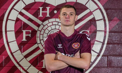 Дастана Сатпаева ждут в Британии после трансфера Ислама Чеснокова