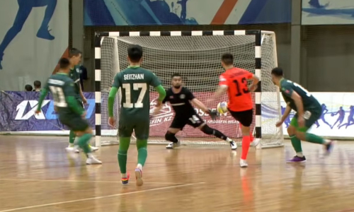 Напряженное дерби за место в плей-офф обернулось тремя голами