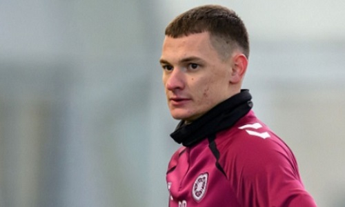 Озвучена новая дата возможного дебюта Ислама Чеснокова за «Хартс»