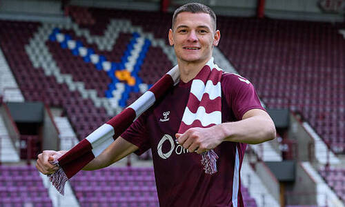 Названо главное качество Ислама Чеснокова, которое обеспечит успех в «Хартсе»