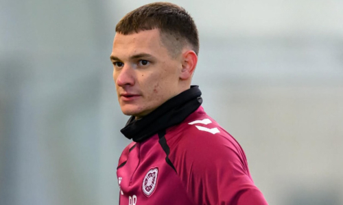 Ислам Чесноков узнал решение «Хартс» перед возможным дебютом