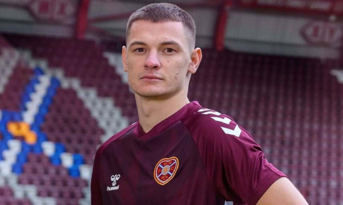 Исламу Чеснокову сорвали победный дебют за «Хартс»