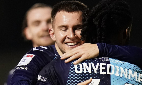 Клуб миллиардера из Казахстана добился победы в Англии