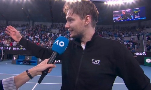 Александр Бублик с юмором прокомментировал снятие «проклятия» Australian Open
