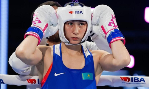 Двукратная чемпионка мира по боксу из Казахстана выиграла три боя с переломом 