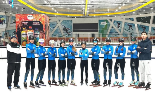 Казахстан завоевал четыре медали на турнире по шорт-треку в Китае