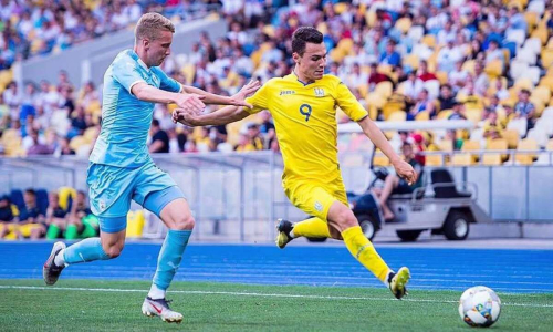 Экс-футболист сборной Украины близок к переходу в КПЛ
