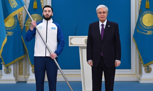 Официально объявлены знаменосцы Казахстана на Олимпиаде-2026