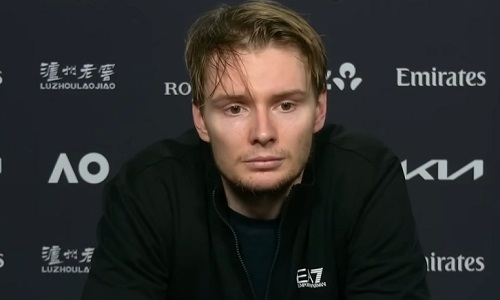 Александр Бублик объяснил разгром на Australian Open-2026