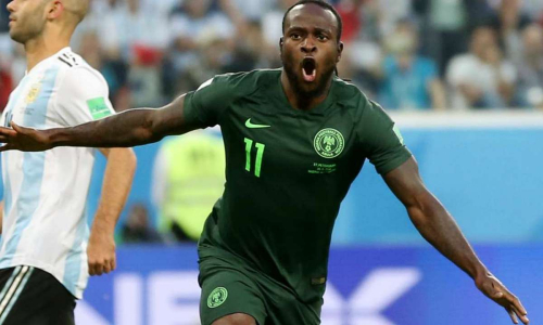 Виктор Мозес