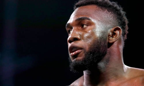 Сорвался бой чемпиона мира в весе Жанибека Алимханулы. Известна причина