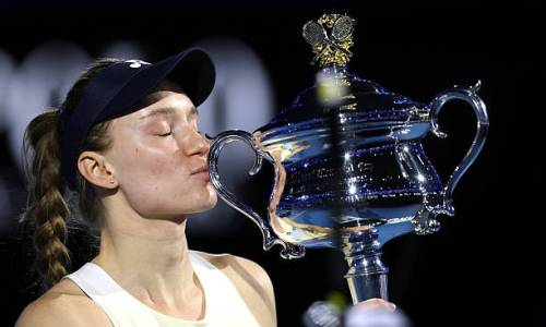 Елена Рыбакина