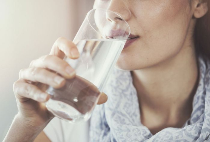 Врач назвал точную формулу для расчёта суточной нормы воды