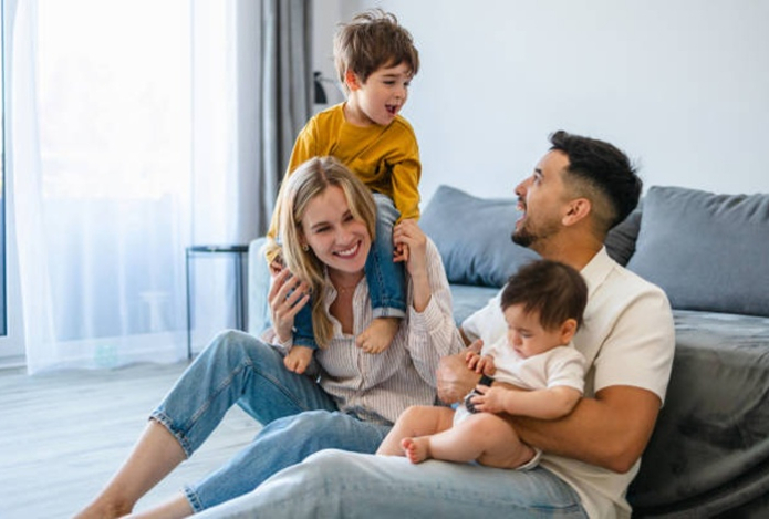 Что собой представляют родители-липучки, которые ломают жизнь своему ребёнку