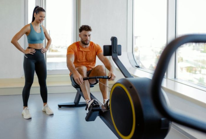 Как выбрать функциональный гребной тренажёр для дома