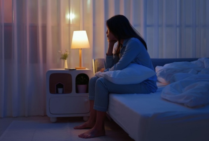 Врач перечислил причины зимней бессонницы