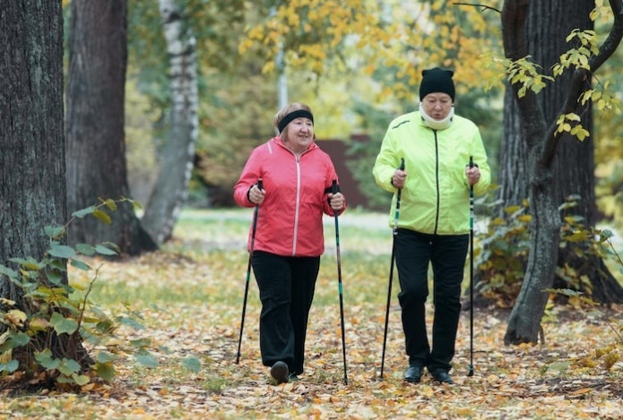 Скандинавская ходьба. Полное руководство для начинающих