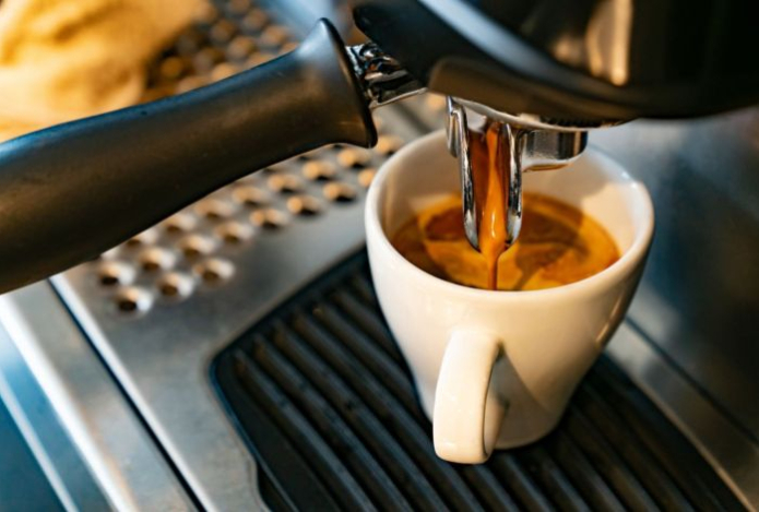 Гид по кофе. Обжарка, помол и сорта, которые помогут приготовить идеальный напиток