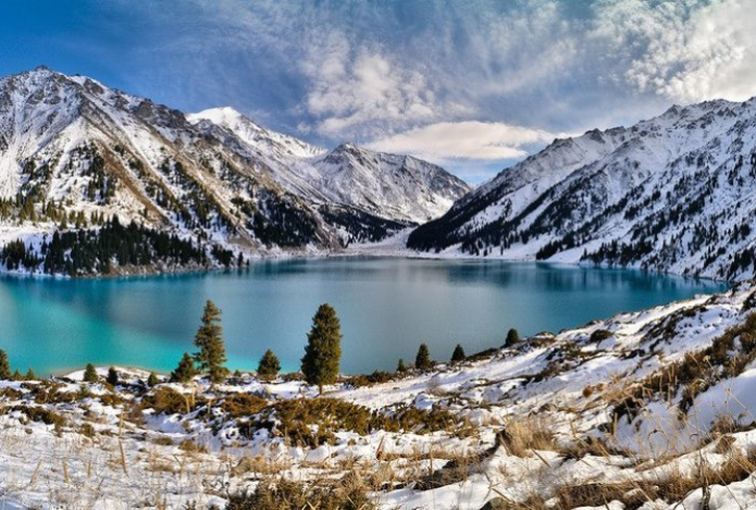 Vogue признал Казахстан одним из лучших направлений для путешествий