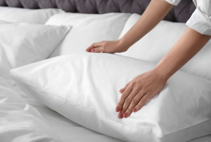 Сомнолог назвала идеальный материал для постельного белья