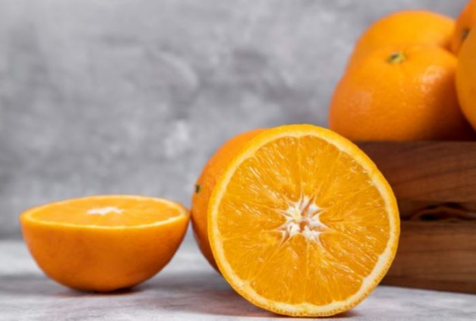 Вот когда лучше всего есть апельсин для насыщения энергией и витамином С