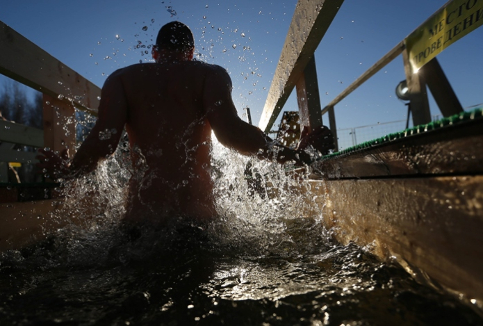 Купание на Крещение — кому строго запрещено