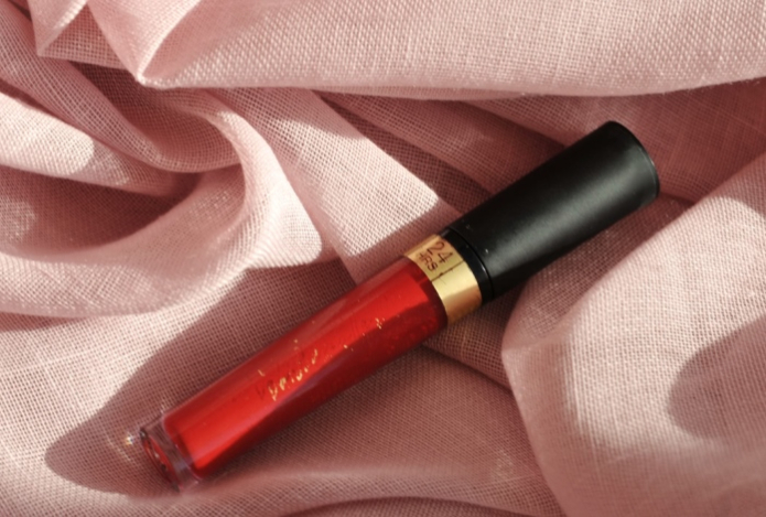 Способ фиксации красной помады, который действительно работает