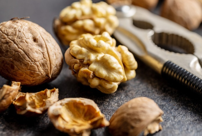 Компоненты грецкого ореха помогают улучшить сон