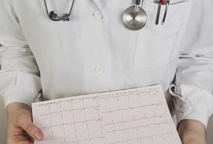 Кардиологи назвали четыре главных фактора, вызывающих 99% сердечных приступов