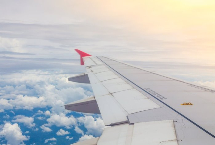 Названы самые частые экстренные ситуации со здоровьем в полете