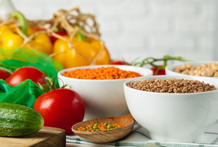 Как добирать норму клетчатки зимой, когда свежих овощей мало?