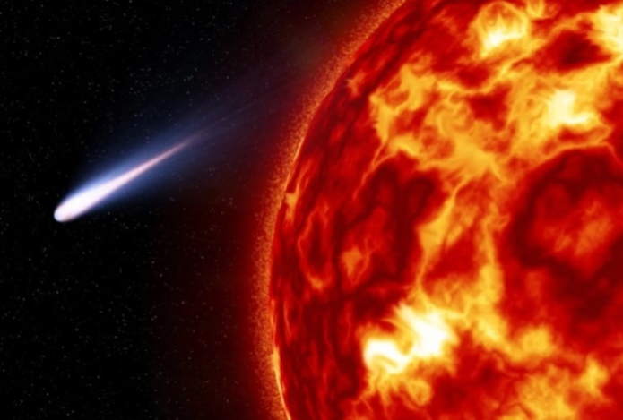 Астрономы обнаружили древнюю комету, которая вскоре упадет на солнце