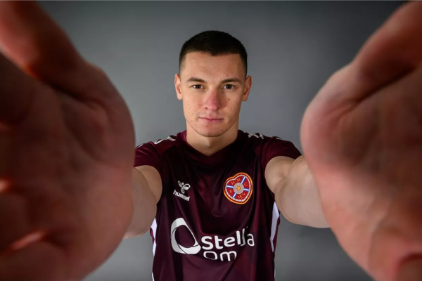 «Вот это мне нравится — серьёзный, как чёрт!». Как в Шотландии отреагировали на переход Ислама Чеснокова