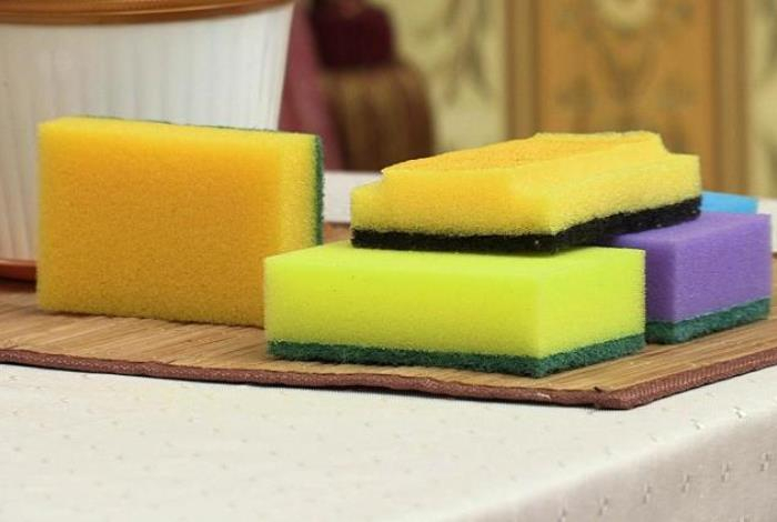«Менять раз в десять дней» — неожиданное правило с упаковки губок удивило пользователей сети