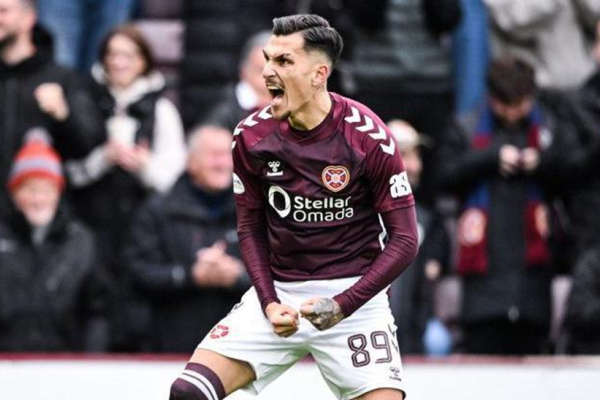 Правый фланг «Хартса» открыт для Чеснокова, но без борьбы не обойдётся. С кем Исламу придётся конкурировать за место в основе?