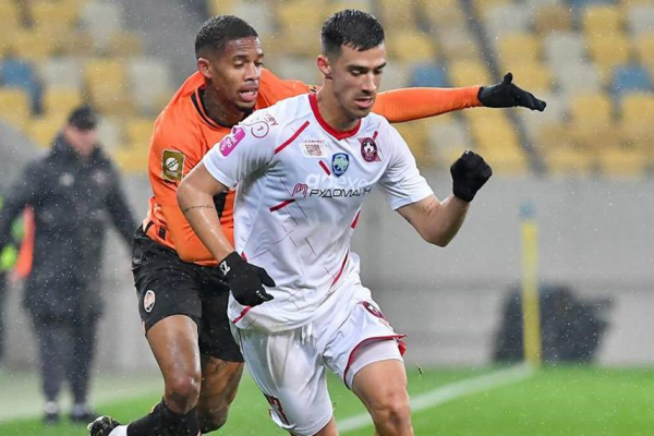 Семь месяцев без игры и конфликты. Кого клубы КПЛ берут на риск в нынешнее межсезонье?