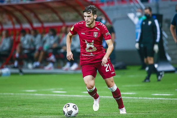 У Галымжана Кенжебека еще есть шанс? Кто из РПЛ уехал в топ-5 за последние годы