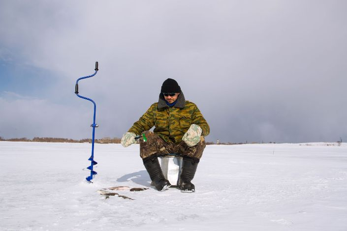 Как ловить окуня зимой