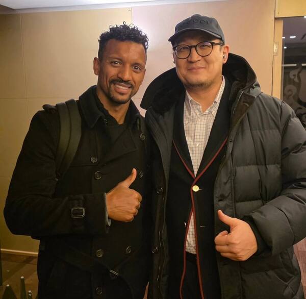 Экс-звезда АПЛ прибыл в Казахстан. Фото