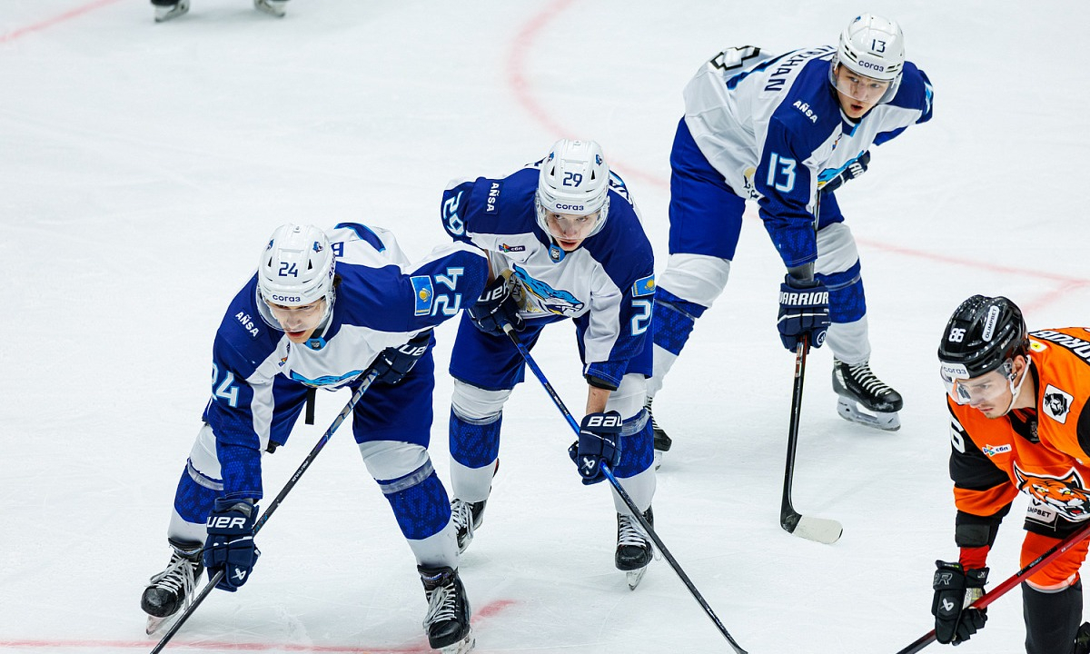 Фоторепортаж с матча КХЛ «Амур» — «Барыс» 2:1 Б