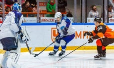 «Все в команде — профессионалы». В «Барысе» оценили выездные матчи в КХЛ 