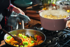 Перечислены набирающие пользу с готовкой продукты