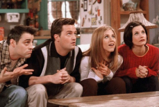 Ученые выяснили, почему мы выбираем друзей, похожих на родственников