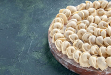 Диетолог объяснила, кому категорически нельзя есть пельмени