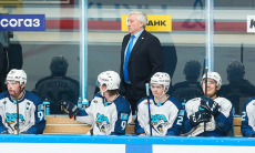 «Полная растерянность». Михаил Кравец прокомментировал шестое подряд поражение «Барыса»