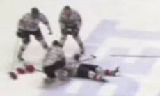 Хоккеист скончался во время матча в Казахстане