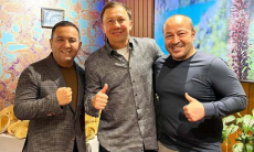 Руководитель бокса Узбекистана похвастался подарком от Геннадия Головкина