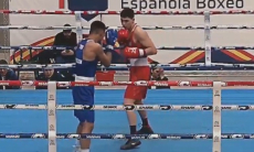 Нокаутом завершился бой Казахстана на престижном турнире по боксу в Испании
